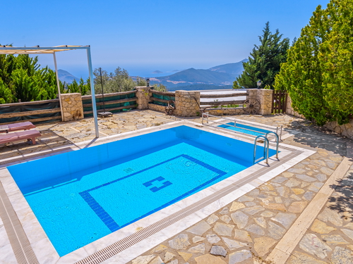  gece  -  Kasım
  | Kalkan Üzümlü’de Deniz Manzaralı Korunaklı Aile Villası Tatili